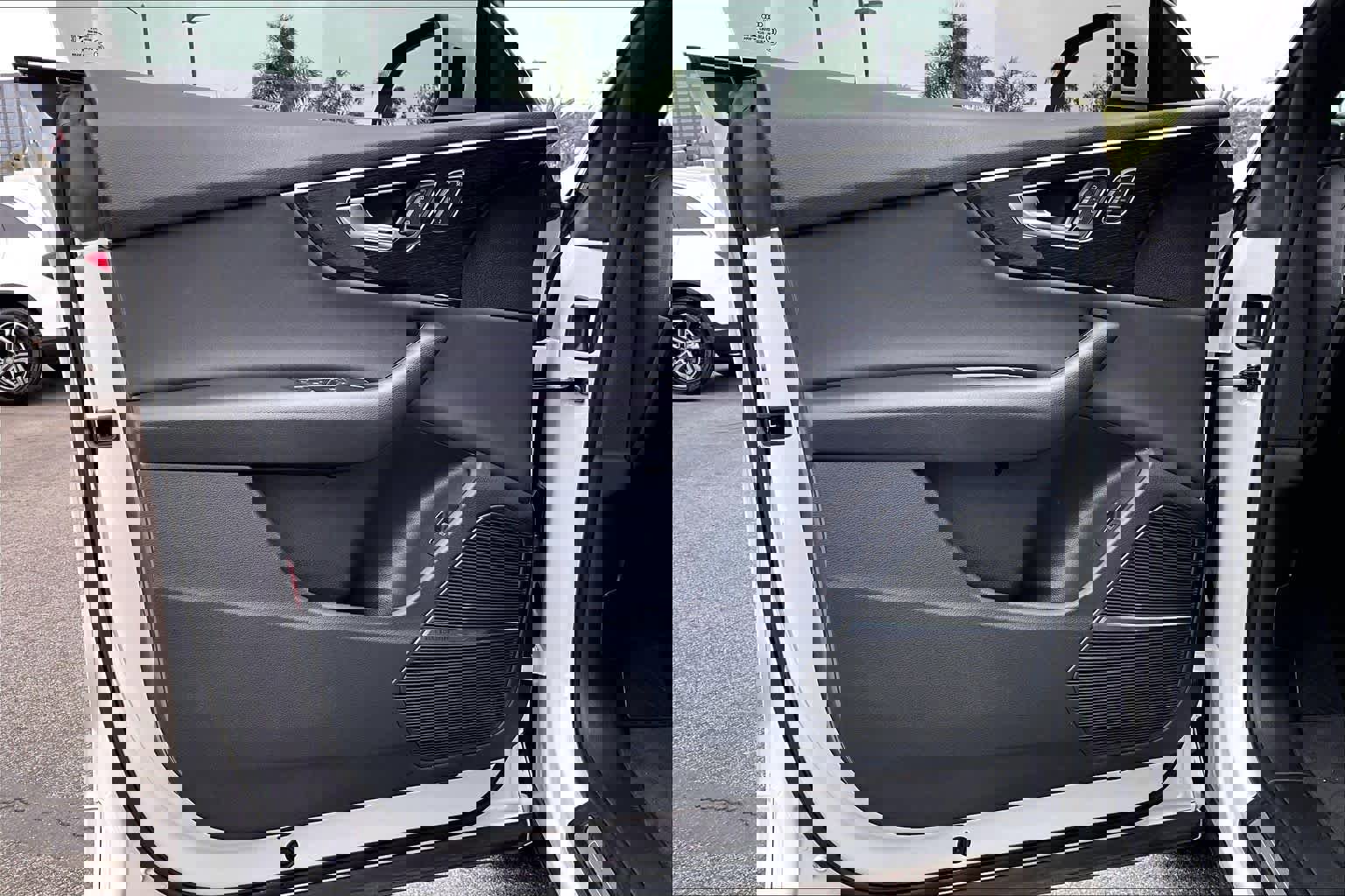 Used 2019 Audi Q8 Premium Plus w/ Premium Plus image 20