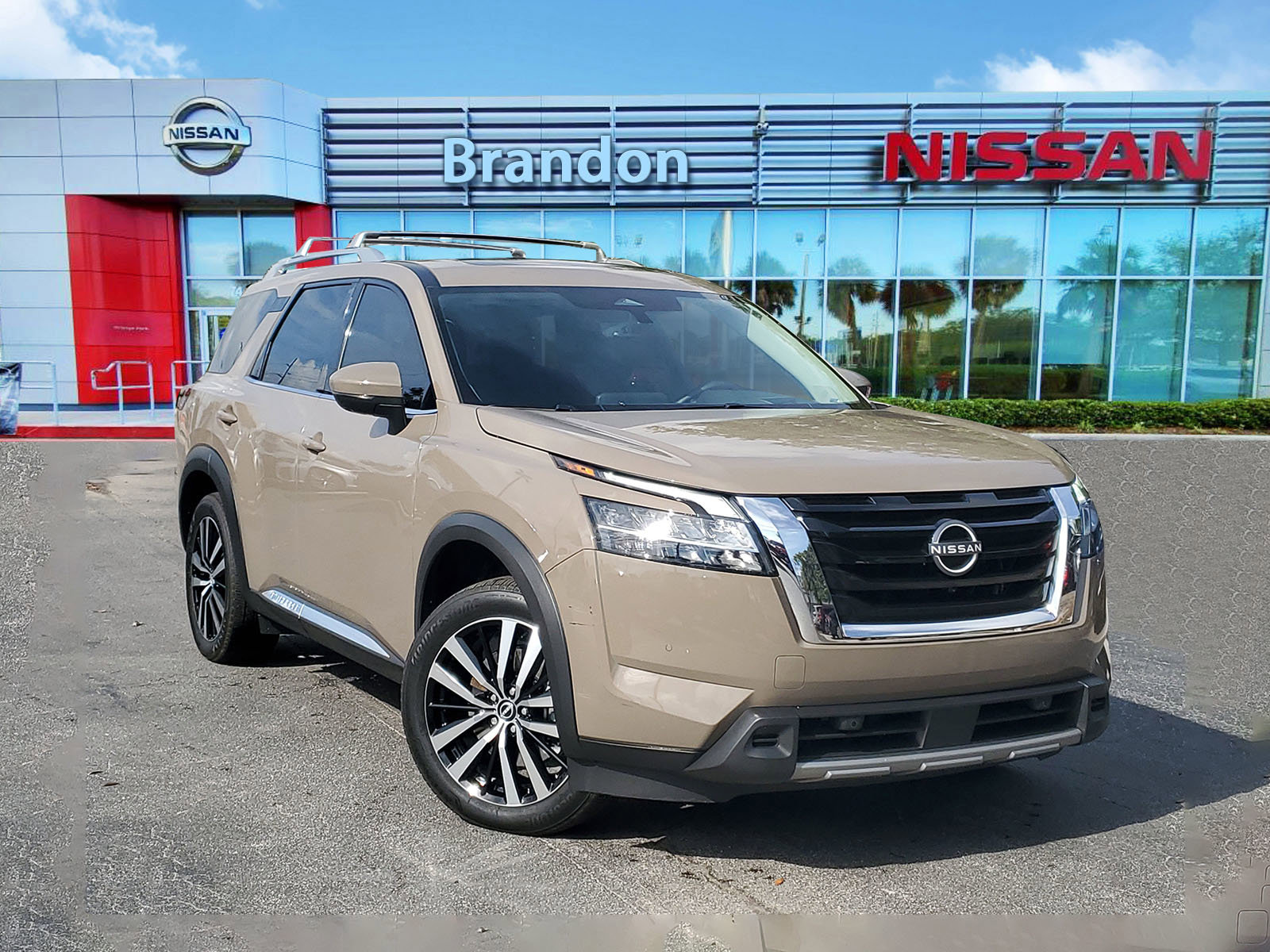 Certified 2023 Nissan Pathfinder Platinum w/ Cargo Package