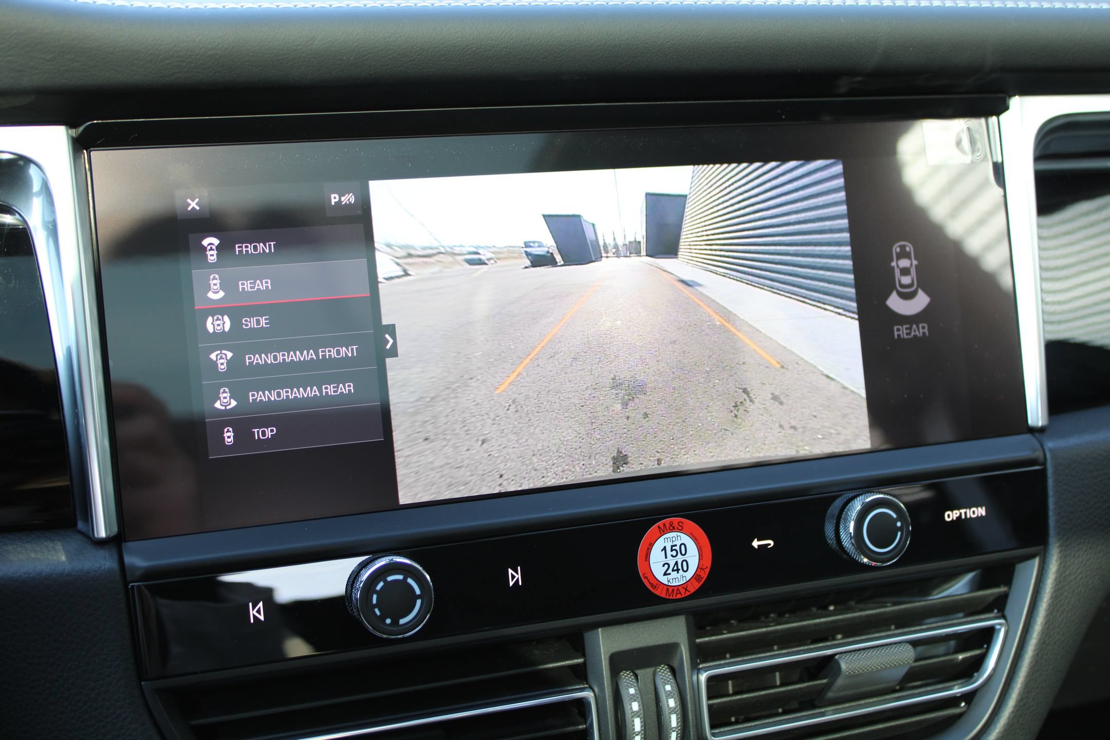 New 2026 Porsche Macan AWD/4WD image 17
