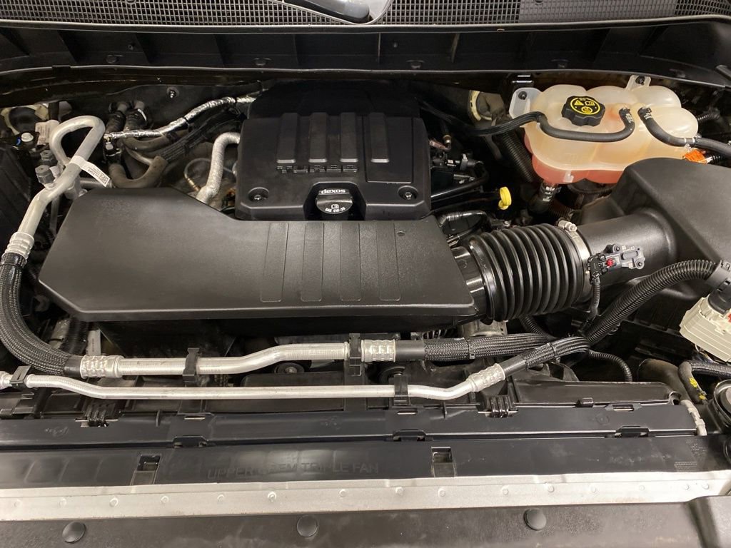 Used 2021 Chevrolet Silverado 1500 Custom w/ LPO, Dark Essentials Package image 4