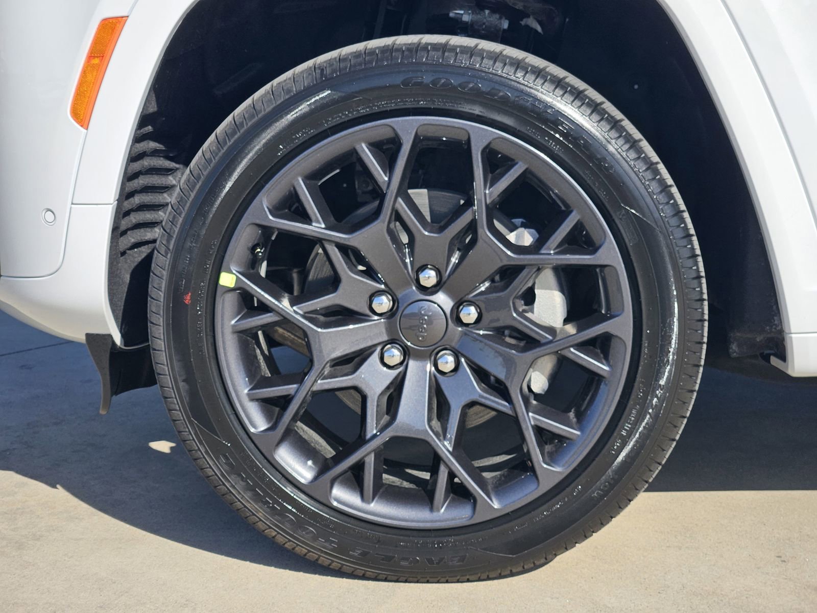 New 2026 Jeep Grand Cherokee L Summit image 12