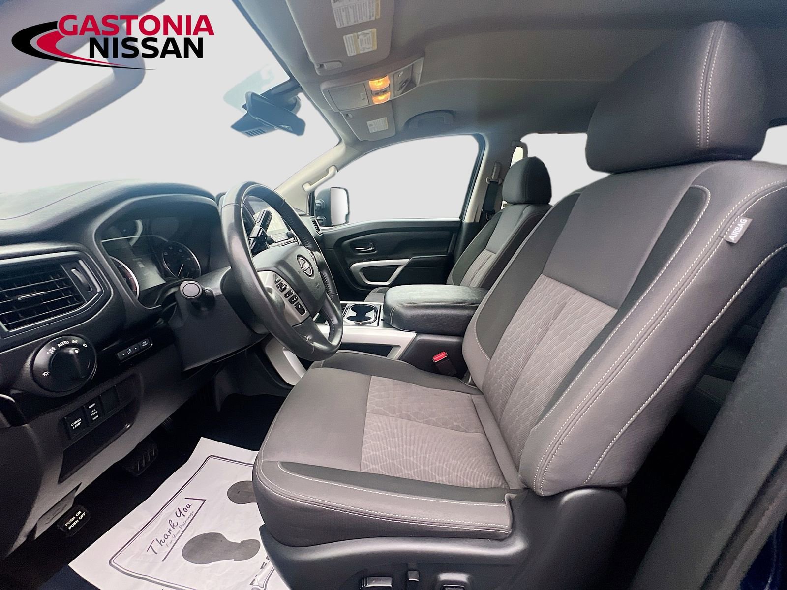 Used 2024 Nissan Titan SV w/ SV Convenience Package image 27