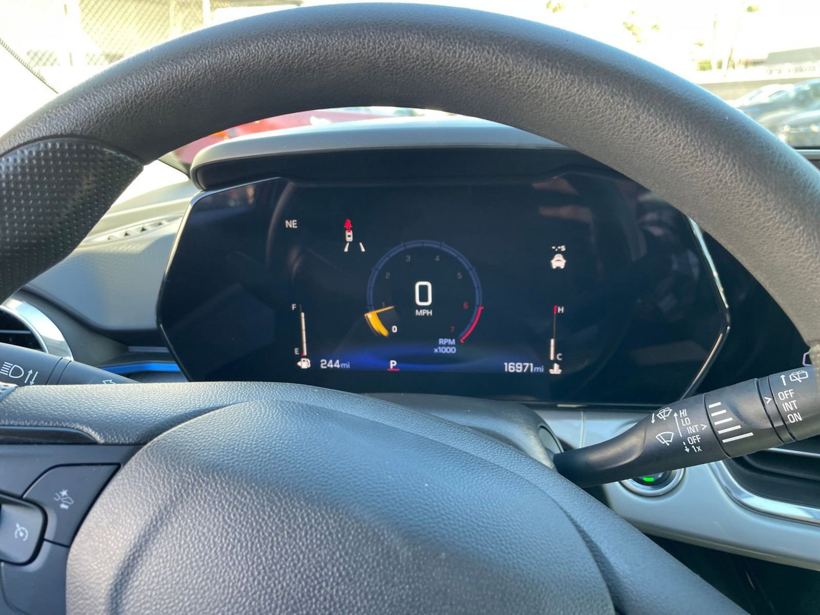 Used 2025 Chevrolet Trax LT image 41