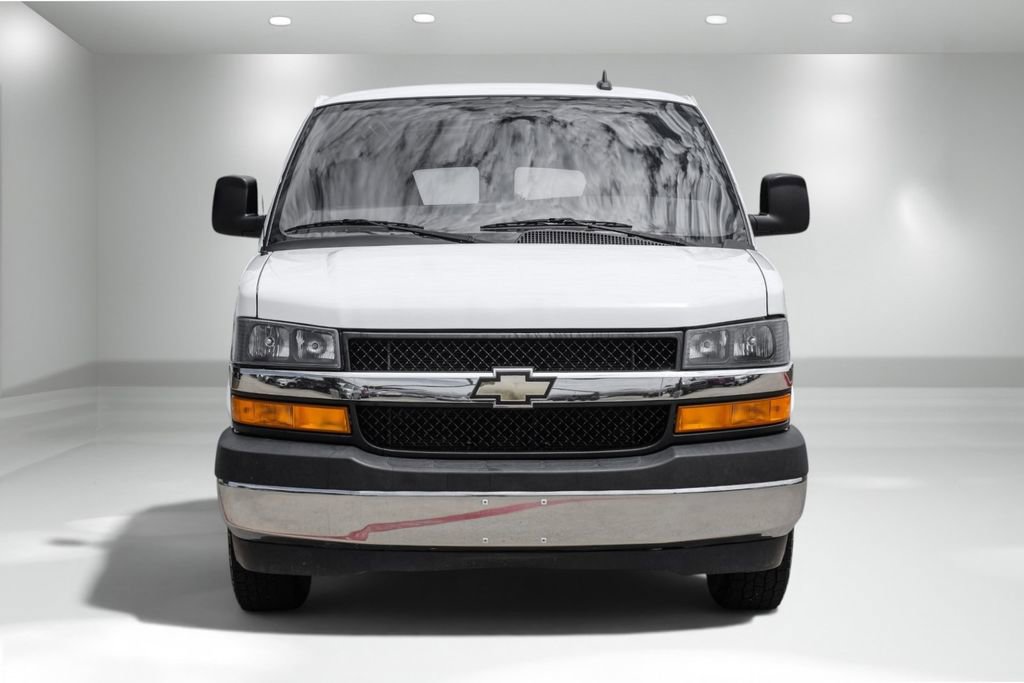 Used 2020 Chevrolet Express 2500 Extended w/ Driver Convenience Package RWD image 4