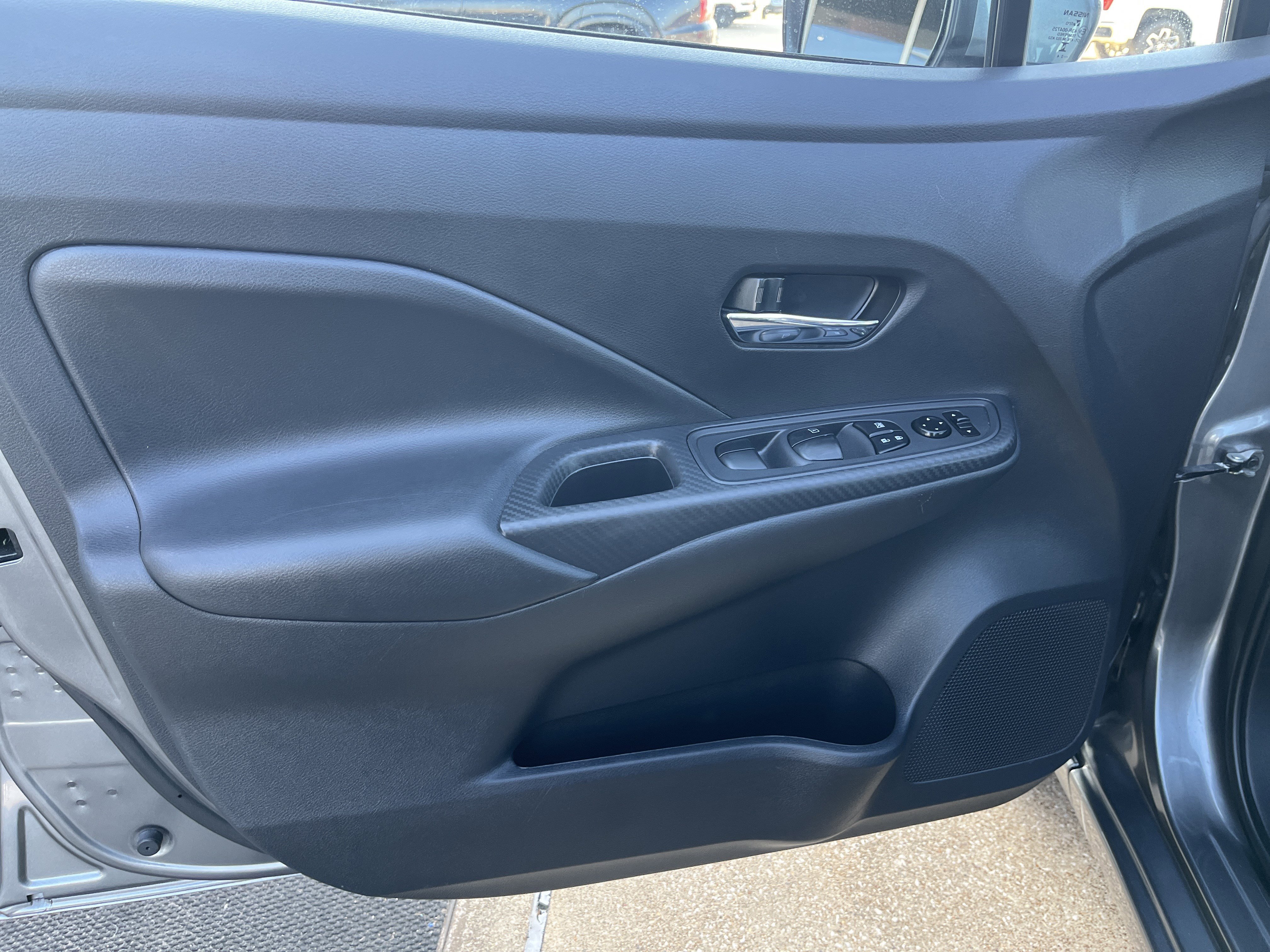 Used 2024 Nissan Versa SV image 24