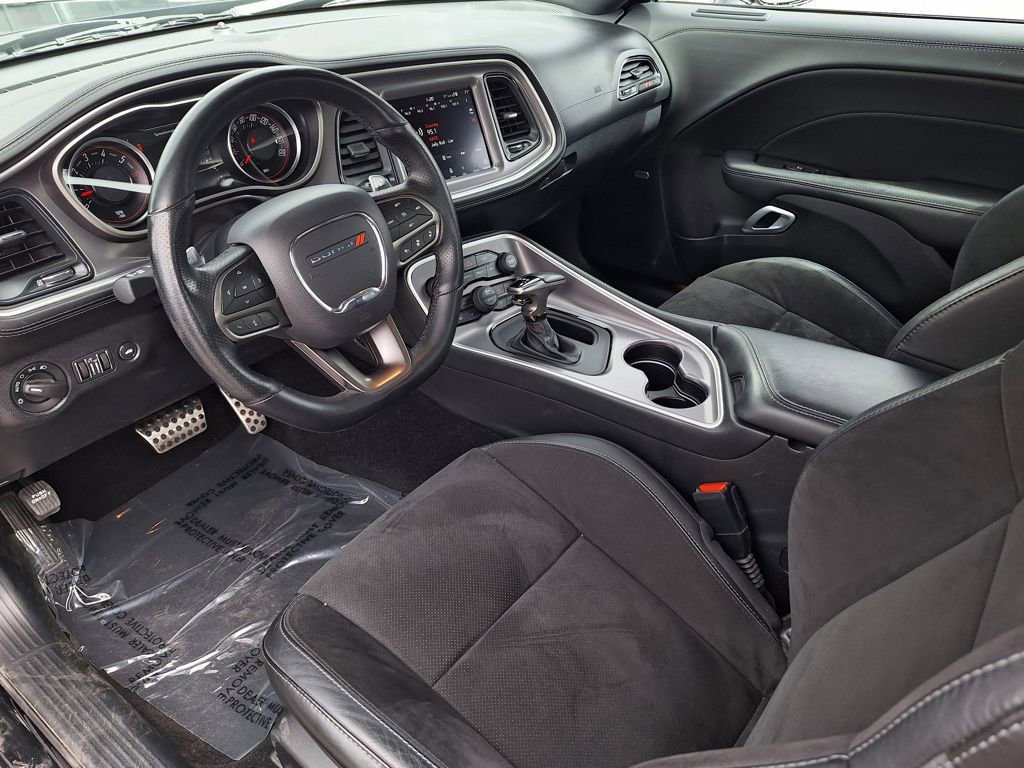 Used 2022 Dodge Challenger R/T Scat Pack RWD image 10