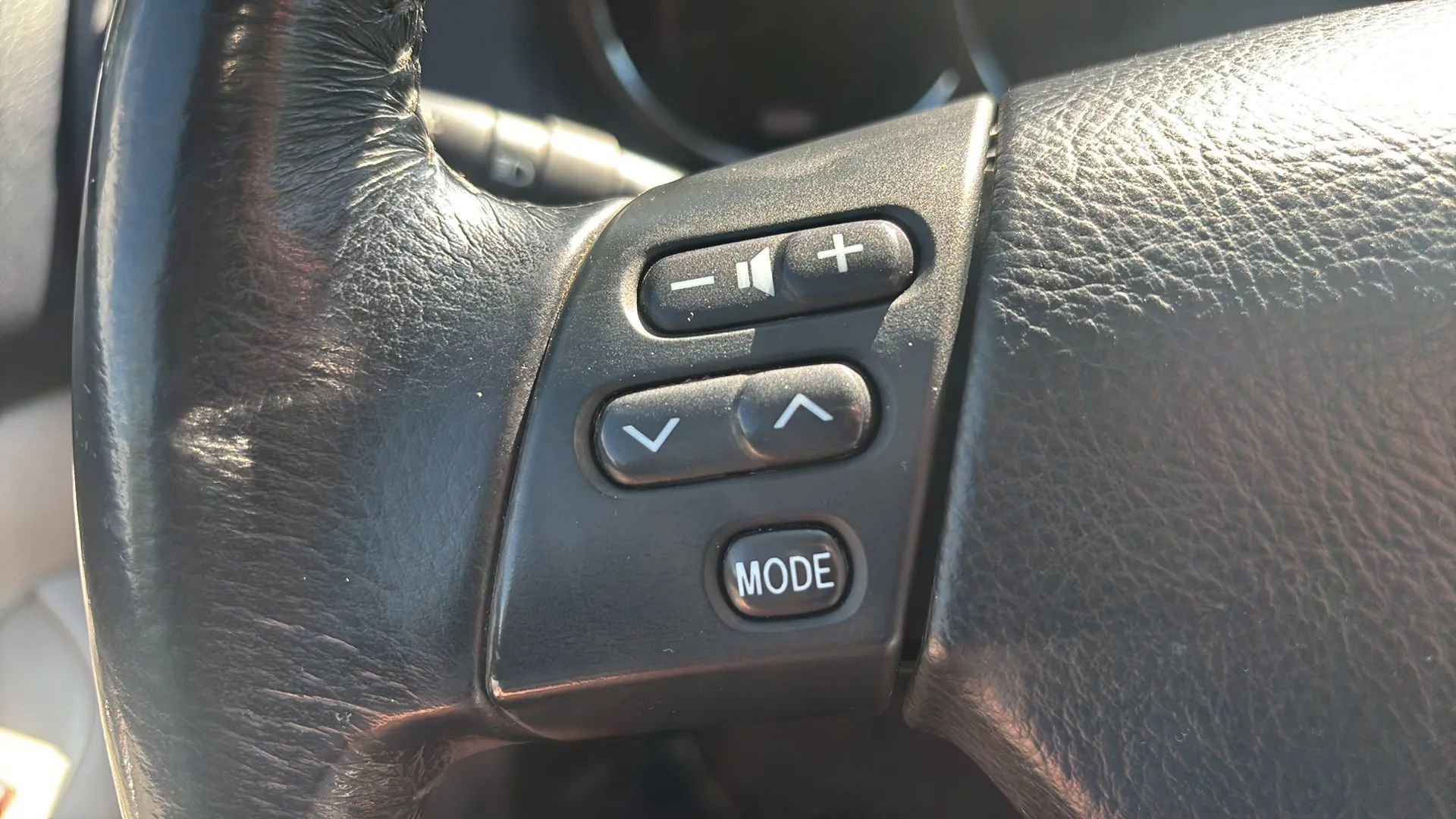 Used 2007 Lexus RX 400h AWD image 45