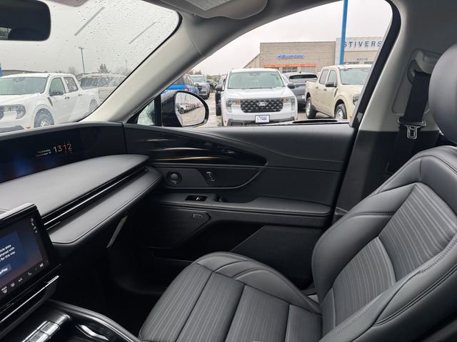 New 2026 Lincoln Nautilus Reserve w/ Jet Appearance Package AWD/4WD image 27