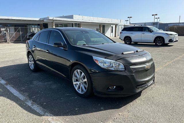 Used 2015 Chevrolet Malibu LTZ FWD image 2