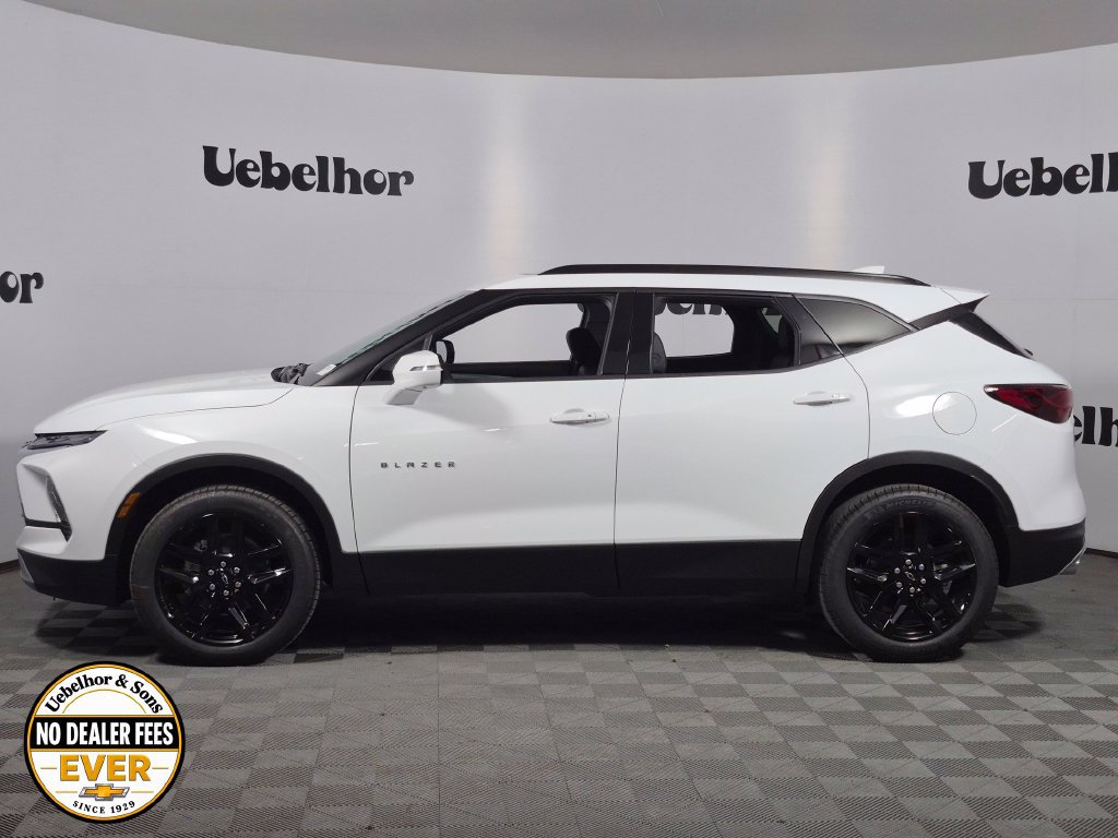 New 2026 Chevrolet Blazer LT w/ Sound & Technology Package FWD image 4