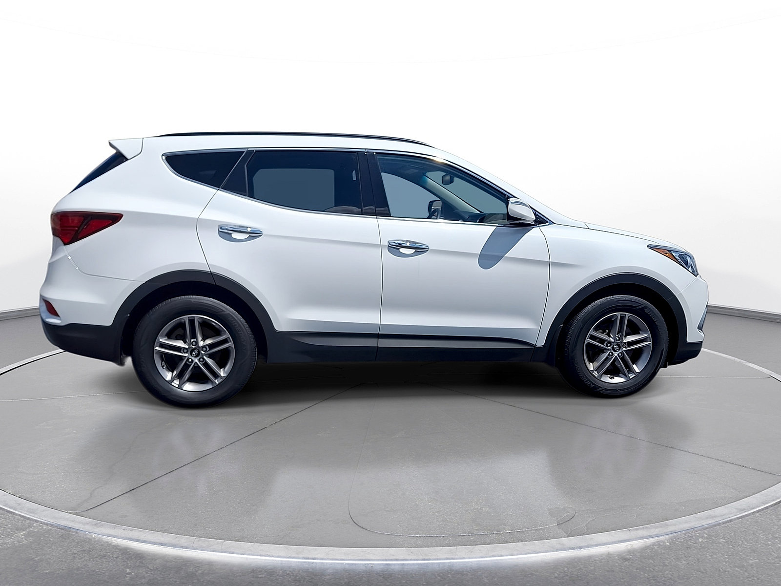 Used 2018 Hyundai Santa Fe Sport w/ 2.4L Tech Package 04 AWD/4WD image 8