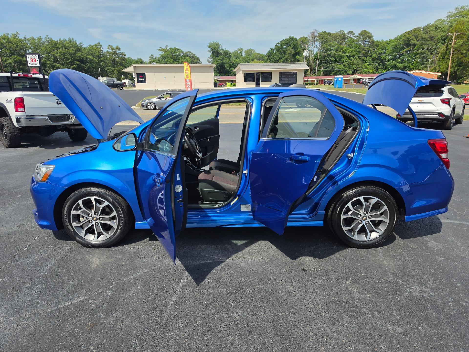 Used 2017 Chevrolet Sonic LT w/ Convenience Package FWD image 14