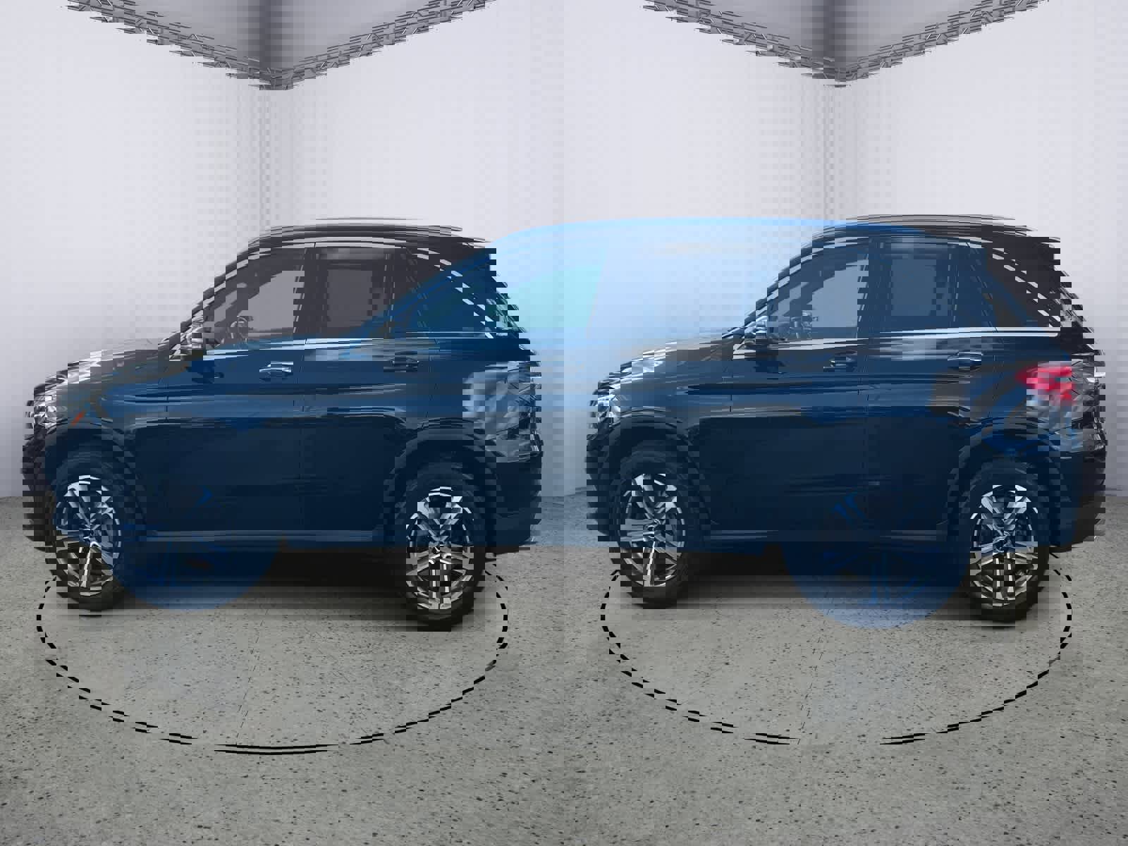 Used 2019 Mercedes-Benz GLC 300 4MATIC image 5