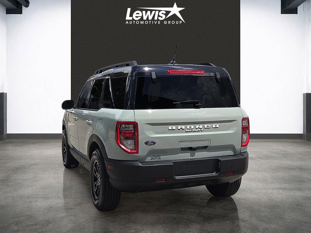 Used 2022 Ford Bronco Sport Outer Banks w/ Tech Package AWD/4WD image 3