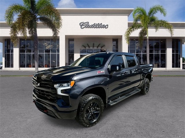 Used 2024 Chevrolet Silverado 1500 LT Trail Boss w/ Convenience Package II image 1