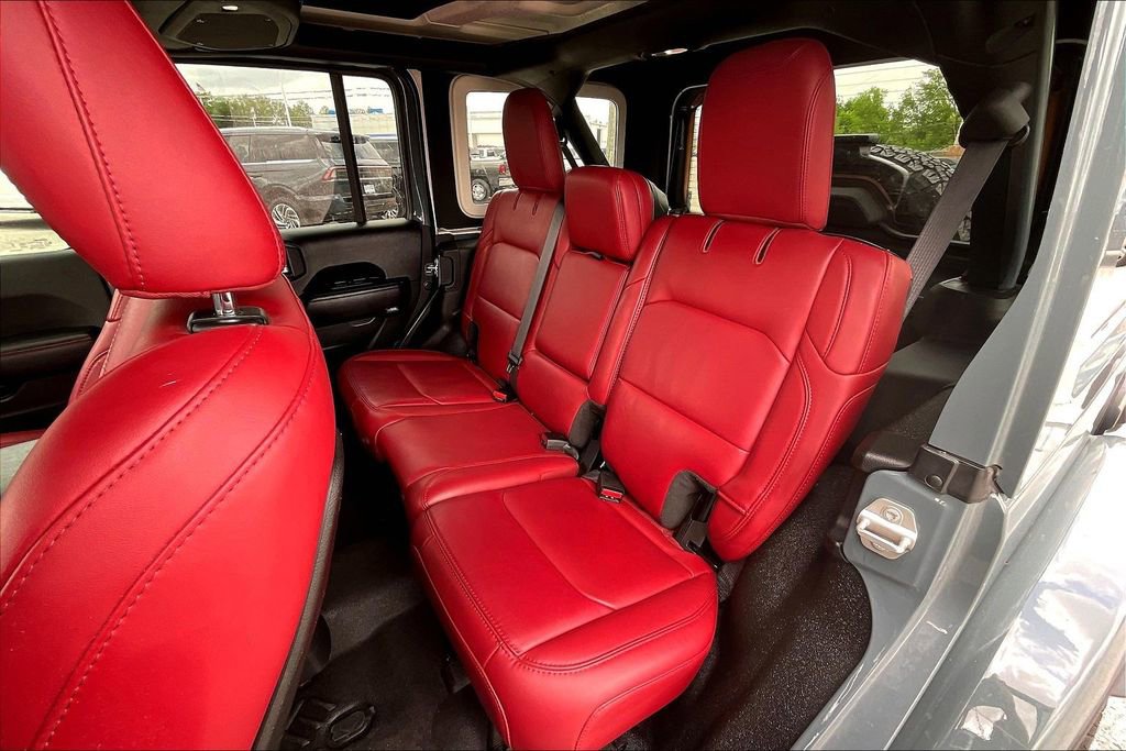 Used 2024 Jeep Wrangler Unlimited Rubicon 392 image 28