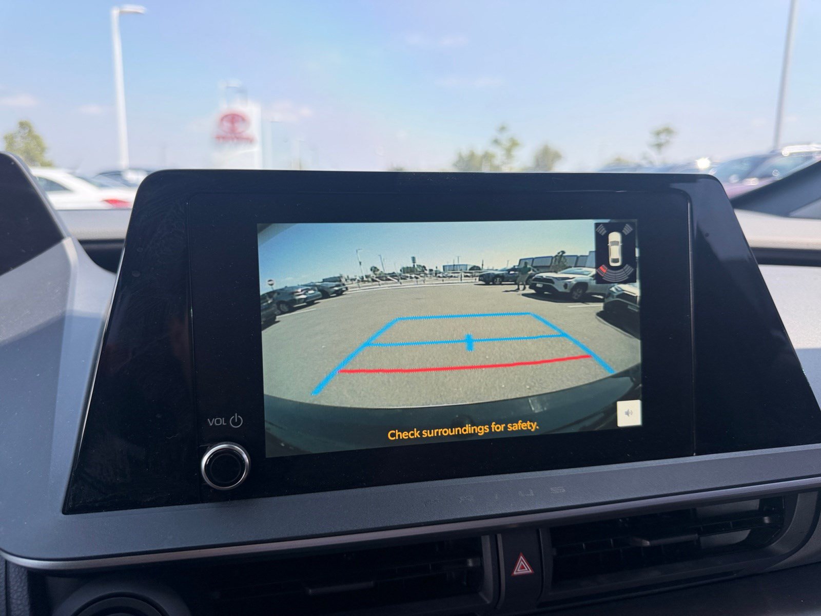 Certified 2023 Toyota Prius LE AWD/4WD image 29