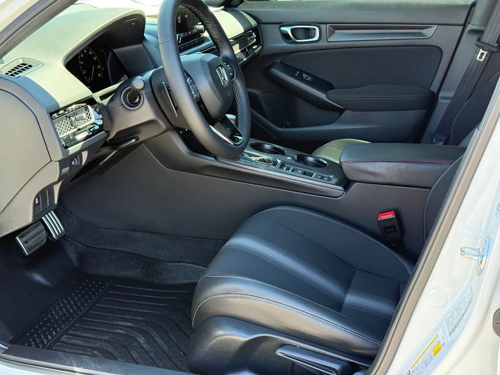 Used 2025 Honda Civic Sport image 6