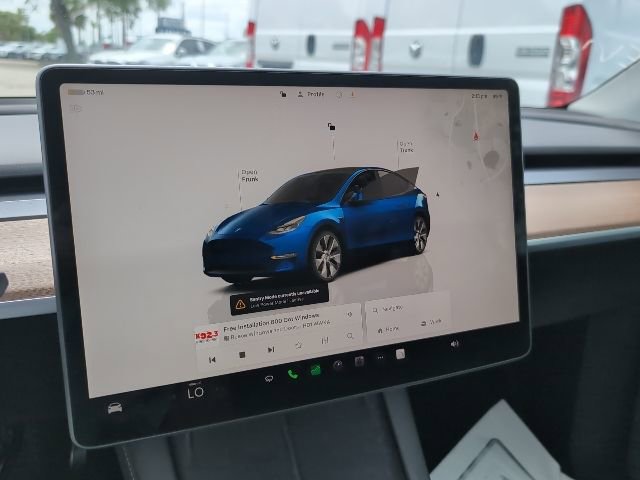 Used 2022 Tesla Model Y Long Range image 12