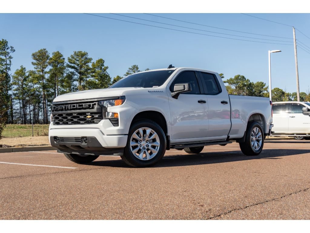 Used 2025 Chevrolet Silverado 1500 Custom