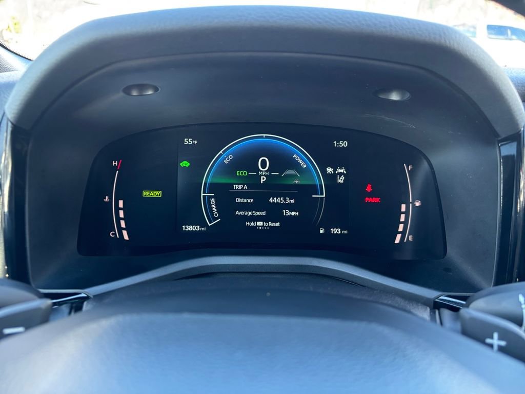 Used 2025 Toyota Camry SE image 17