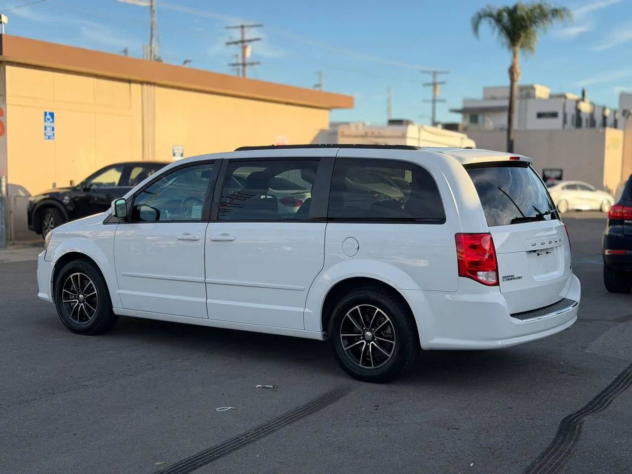 Used 2017 Dodge Grand Caravan GT image 10