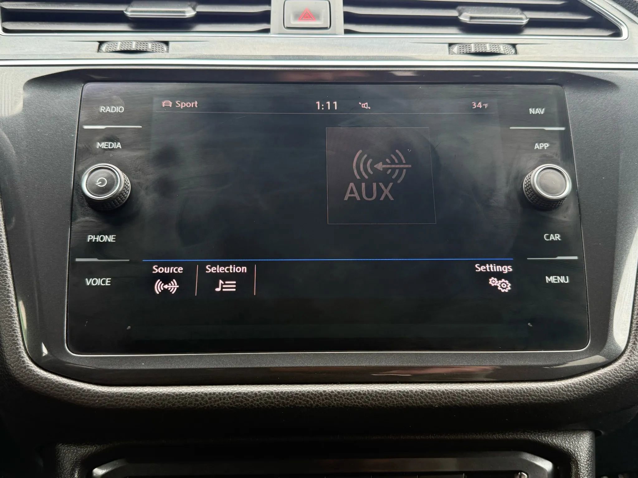 Used 2019 Volkswagen Tiguan SEL R-Line image 36