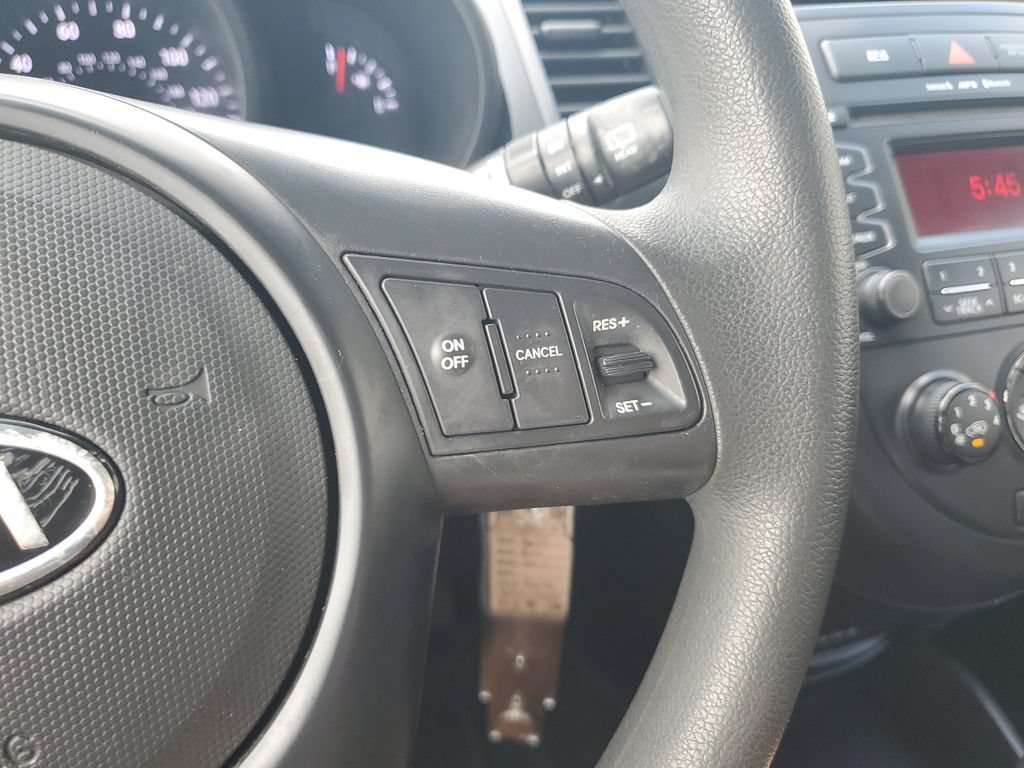 Used 2012 Kia Soul FWD image 19