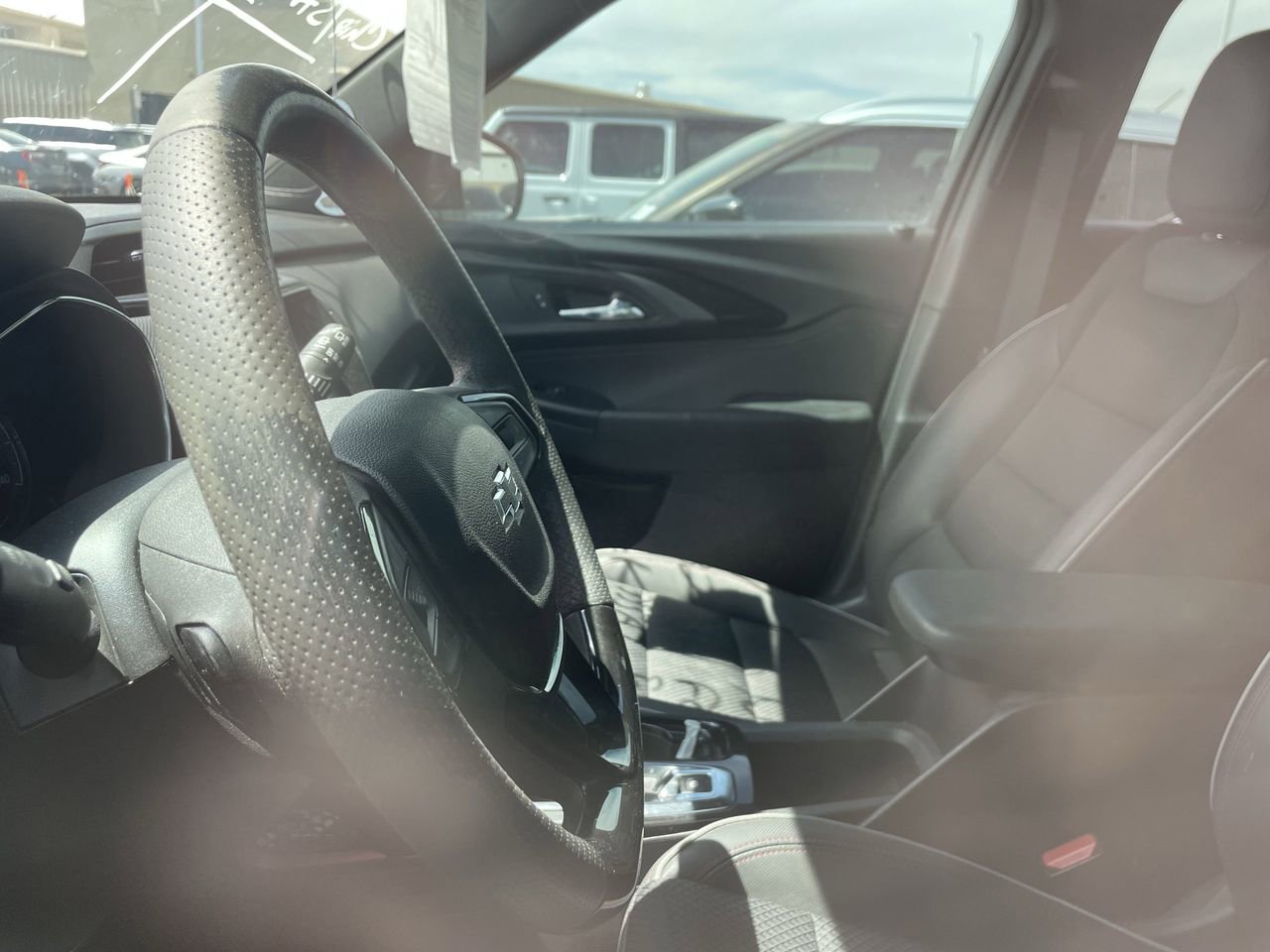 Used 2021 Chevrolet TrailBlazer RS w/ Sun and Liftgate Package image 6