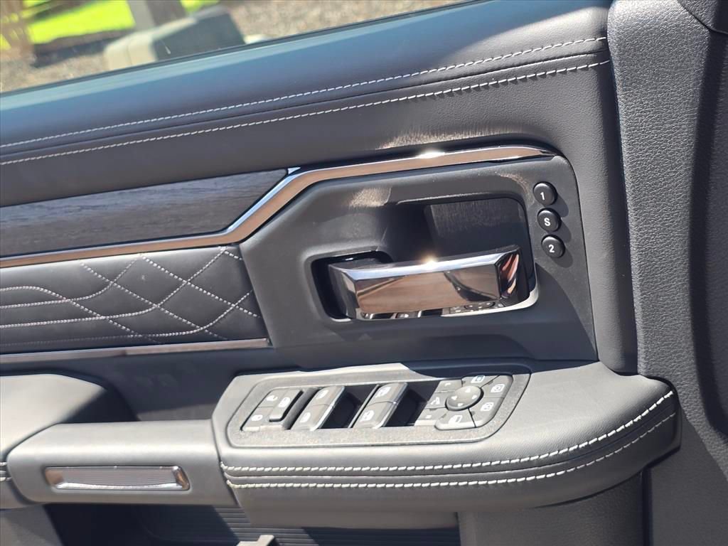 New 2027 RAM 2500 Limited AWD/4WD image 18