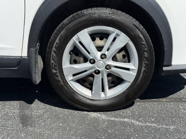 Used 2021 Nissan Kicks S FWD image 28