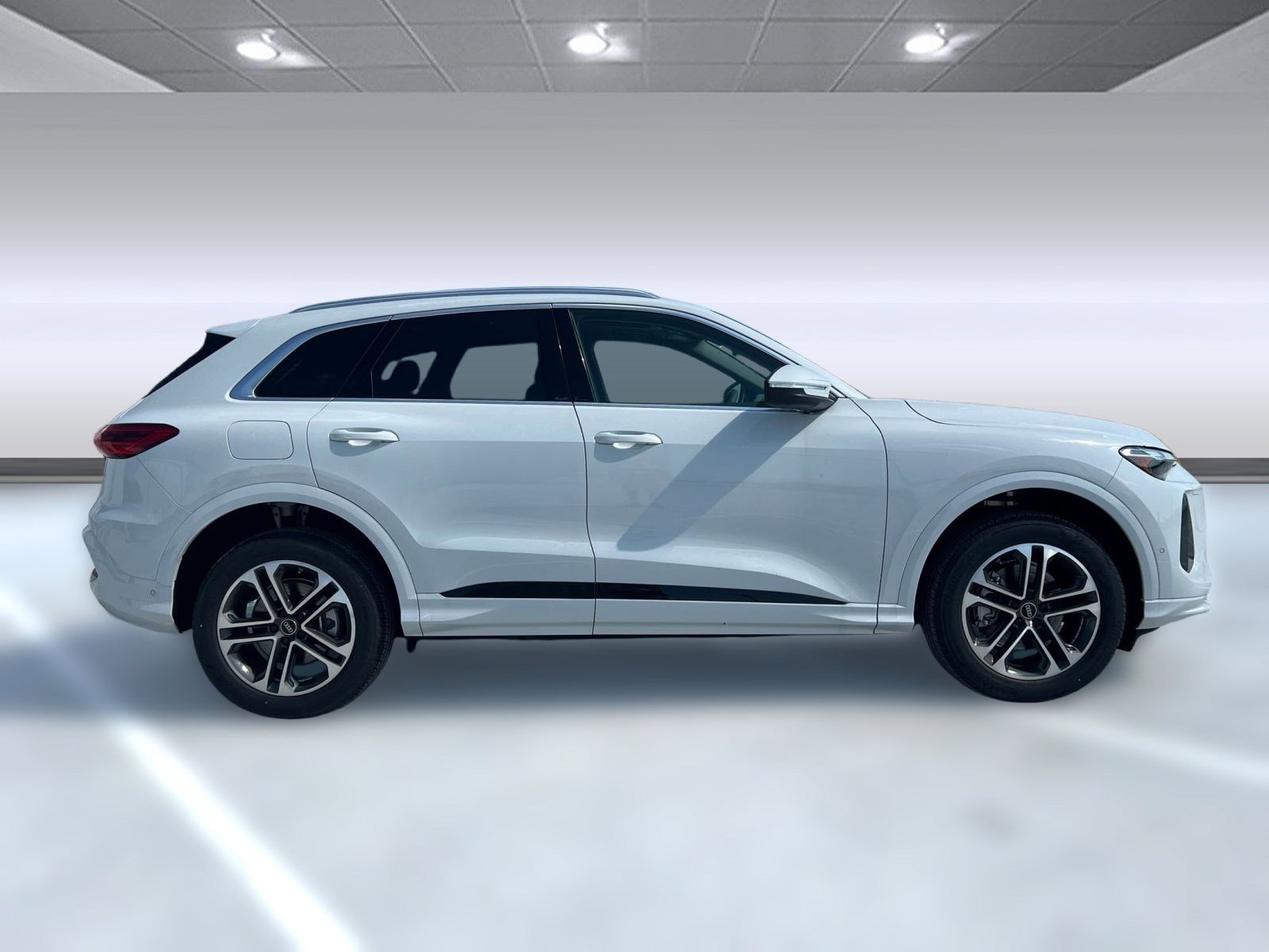 New 2025 Audi Q5 Premium image 8