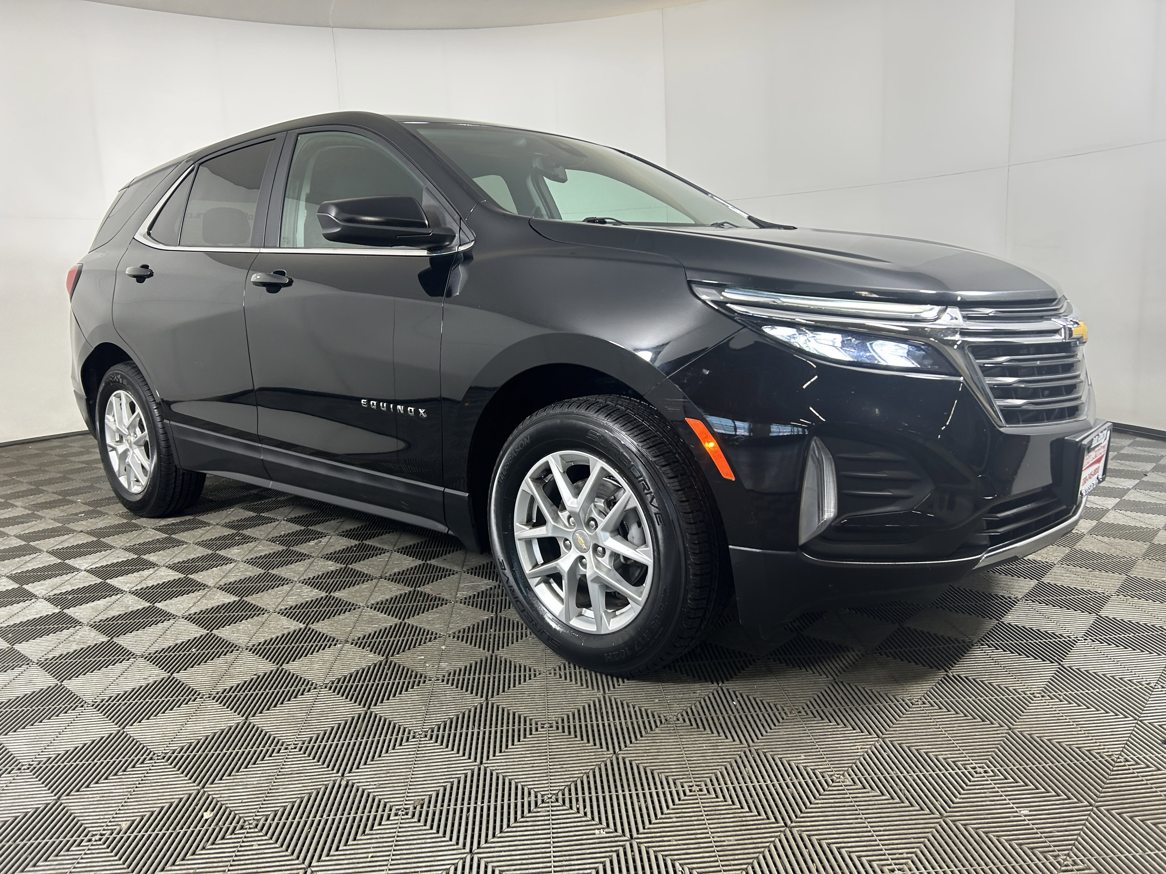 Used 2022 Chevrolet Equinox LT AWD/4WD image 4