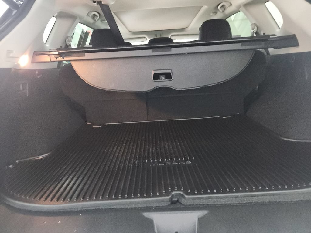 Used 2024 Nissan Murano SL w/ Cargo Package FWD image 27
