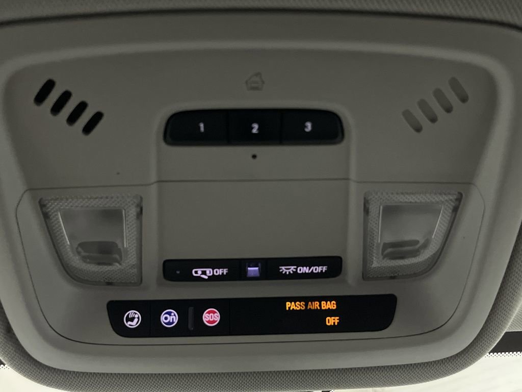 Used 2019 Chevrolet Traverse LT w/ LPO, Floor Liner Package image 26