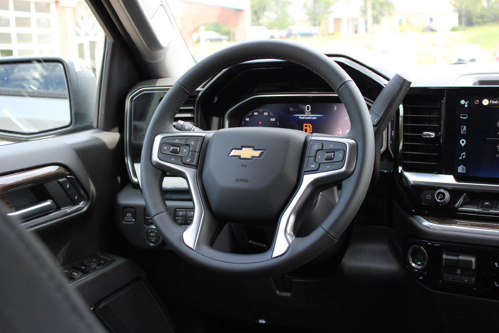 New 2026 Chevrolet Silverado 1500 LT w/ Safety Package AWD/4WD image 46