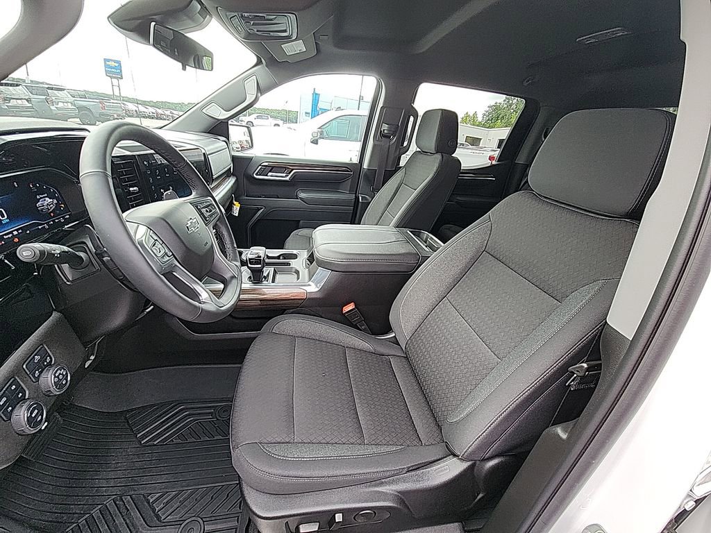 New 2025 Chevrolet Silverado 1500 RST w/ Z71 Off-Road Package AWD/4WD image 16