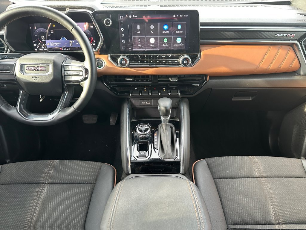 Used 2025 GMC Canyon AT4 AWD/4WD image 10
