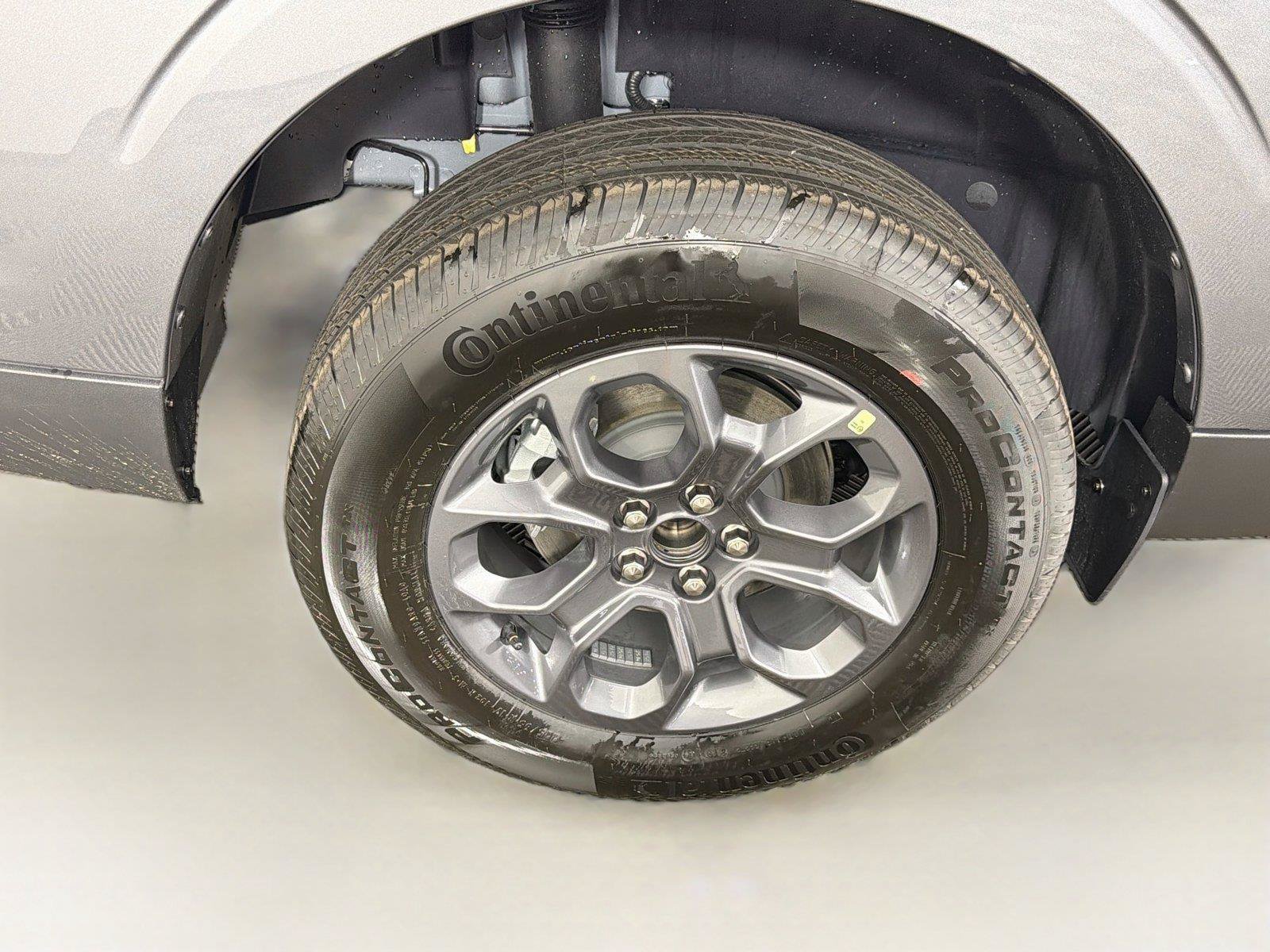 New 2026 Ford Maverick XLT w/ XLT Luxury Package FWD image 34