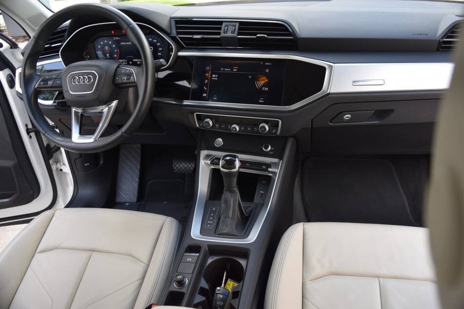 Used 2020 Audi Q3 2.0T Premium w/ Convenience Package AWD/4WD image 56