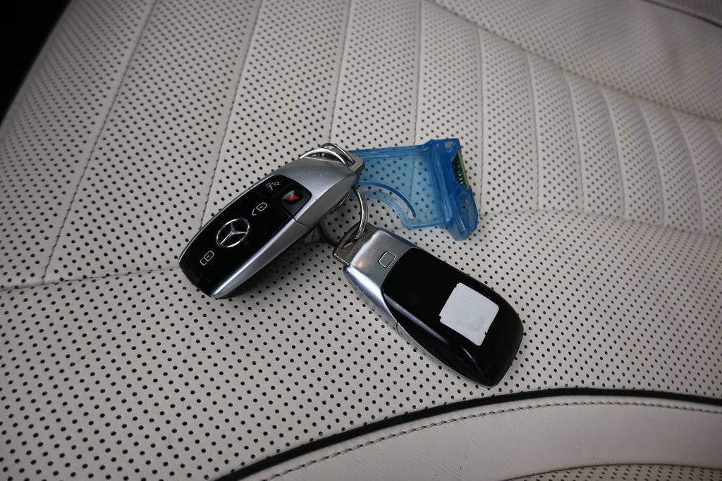 Used 2020 Mercedes-Benz S 450 4MATIC Sedan w/ Premium Package image 55