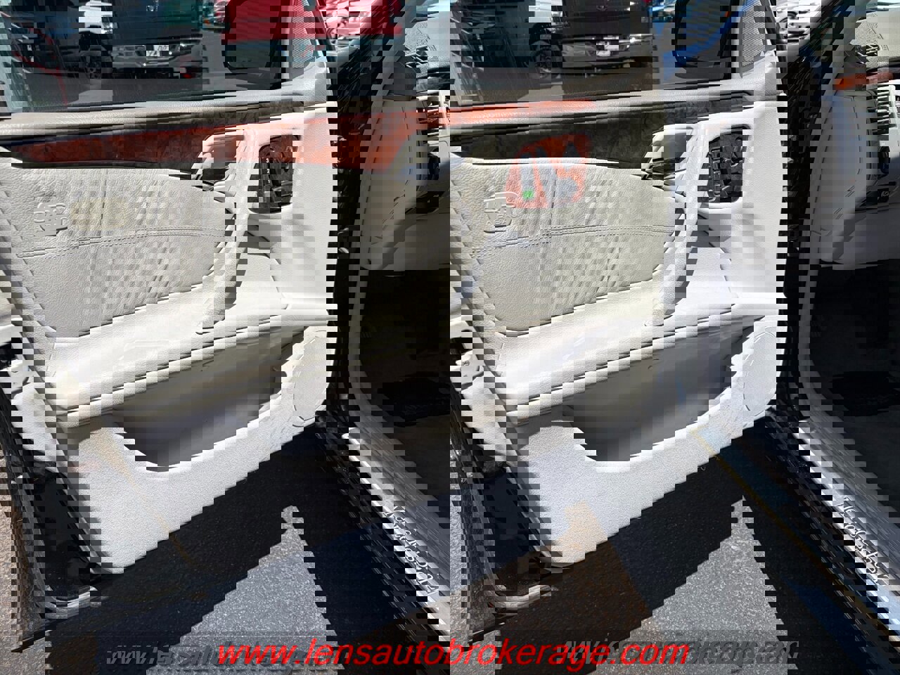 Used 2000 Mercedes-Benz E 320 Sedan image 9