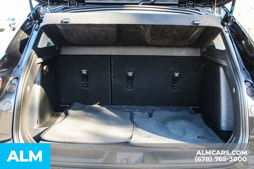 Used 2025 Chevrolet Trax LT w/ LT Convenience Package image 22