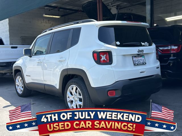 Used 2018 Jeep Renegade Latitude FWD image 2