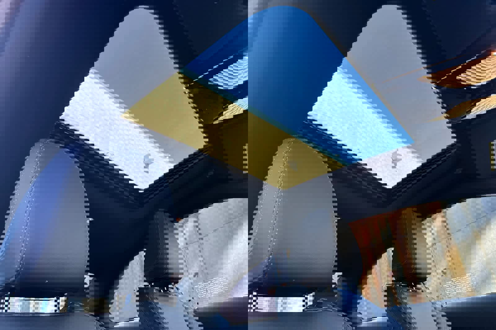 Used 2025 BMW 230i 230i w/ Convenience Package image 17