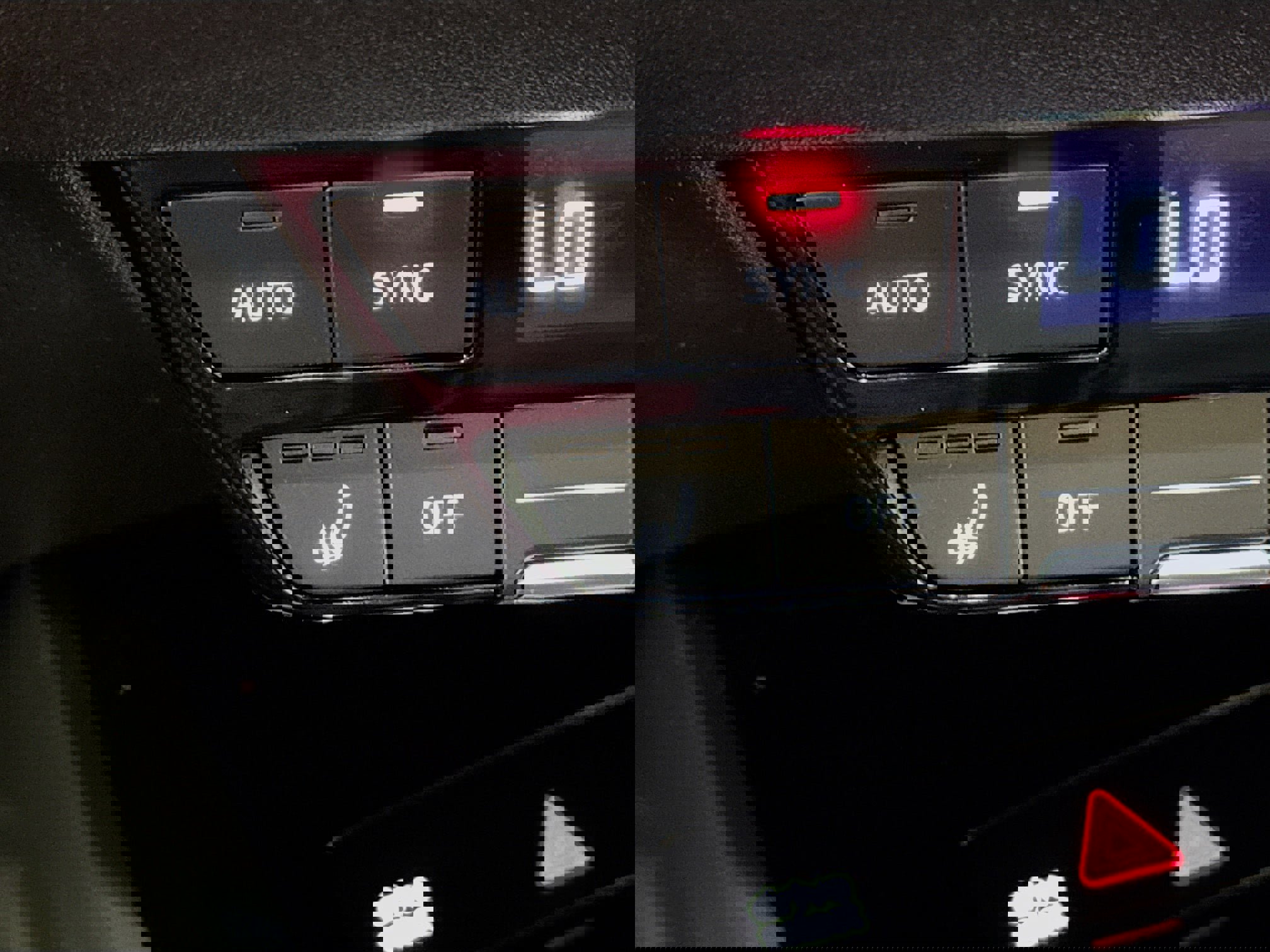 Used 2022 Audi Q4 e-tron Premium w/ Convenience Package image 3