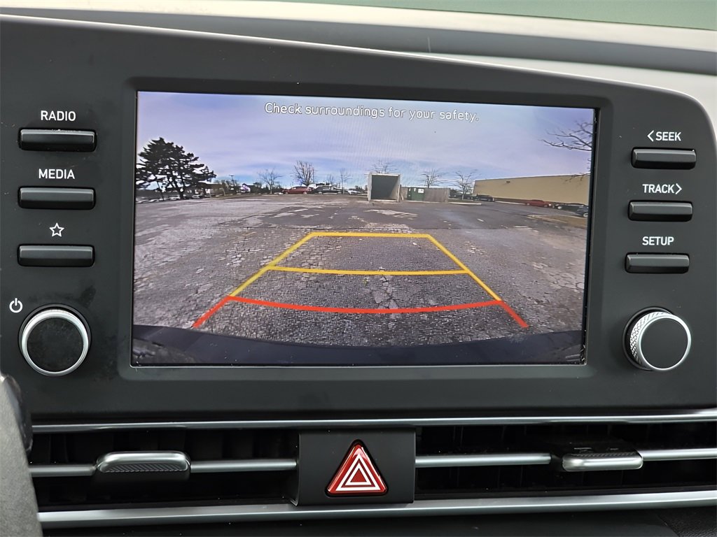 Used 2022 Hyundai Elantra SEL image 28