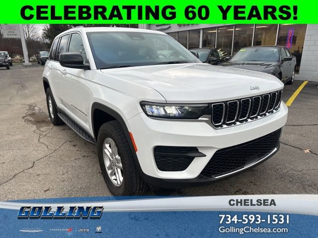 Certified 2025 Jeep Grand Cherokee Laredo w/ Luxury Tech Group I