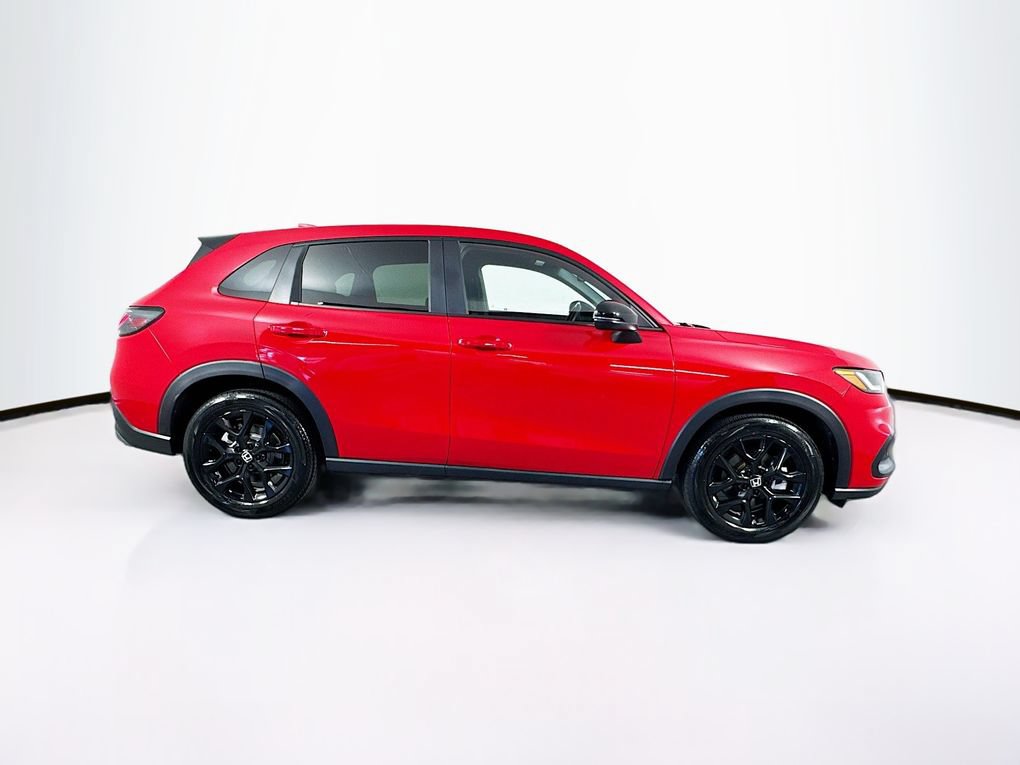 Used 2025 Honda HR-V Sport image 11
