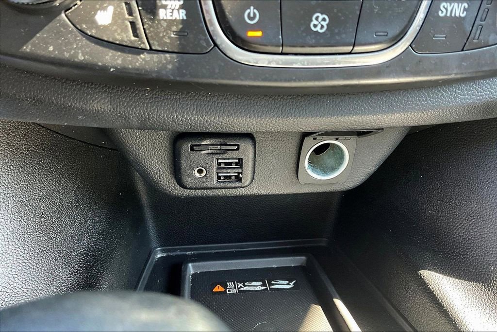 Used 2023 Chevrolet Traverse RS AWD/4WD image 16